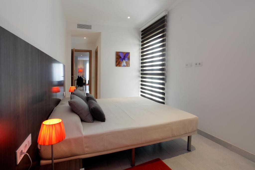 Fisa Rentals Les Corts Apartments Barcelona Exterior photo