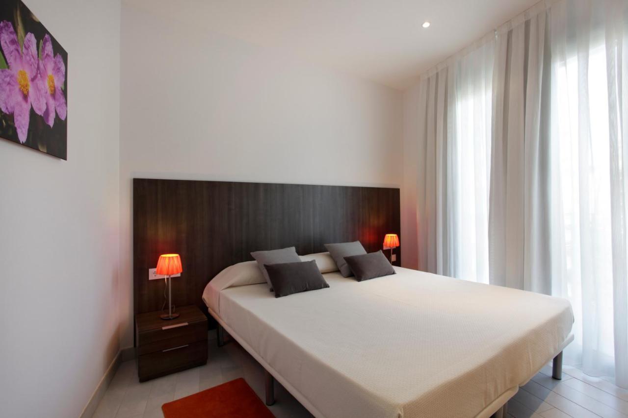 Fisa Rentals Les Corts Apartments Barcelona Exterior photo