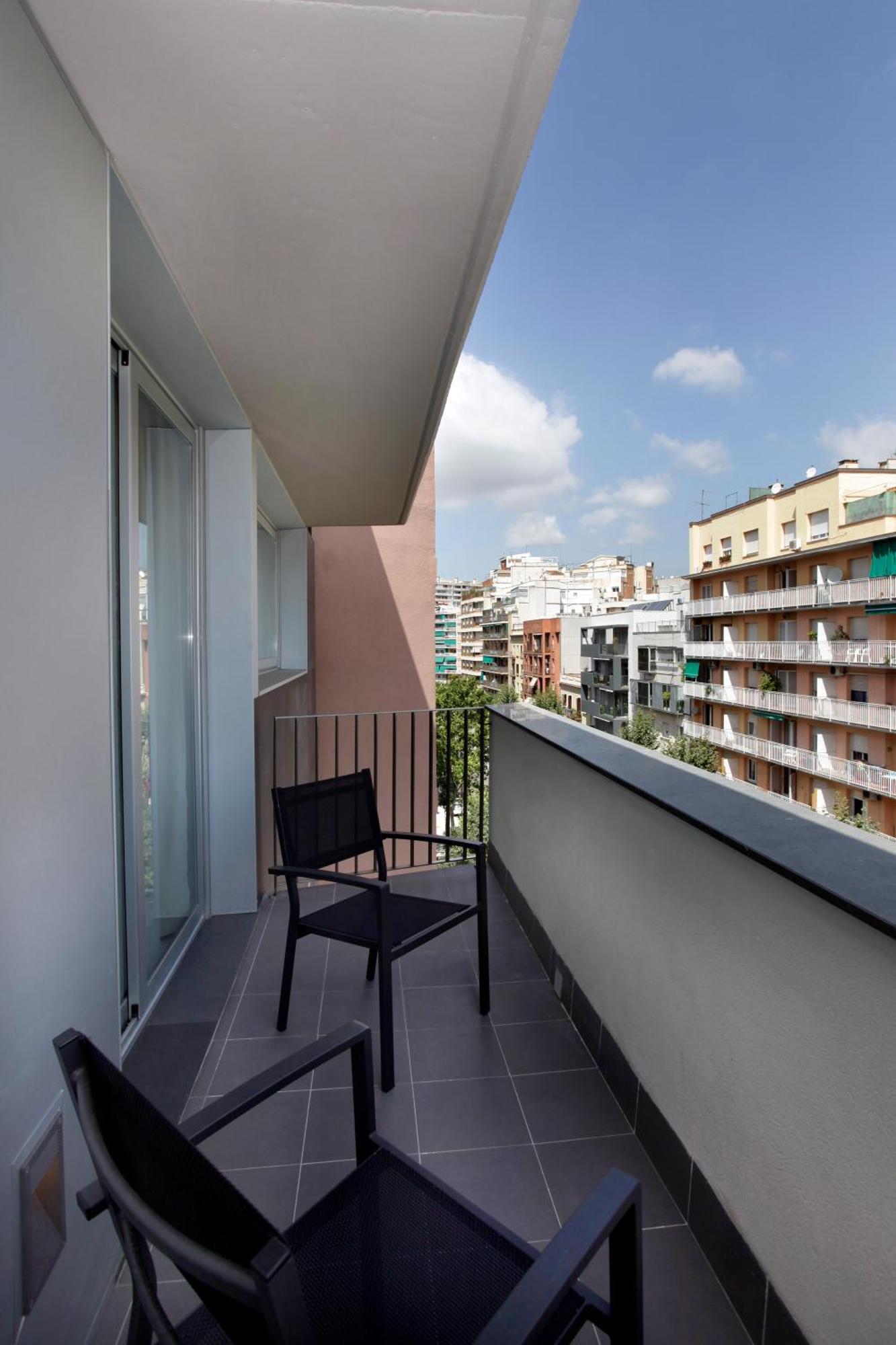 Fisa Rentals Les Corts Apartments Barcelona Exterior photo